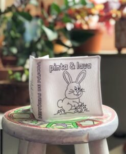 Tecido  livro pintar e lavar: PÁSCOA