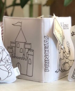 Tecido  livro pintar e lavar: PRINCESAS